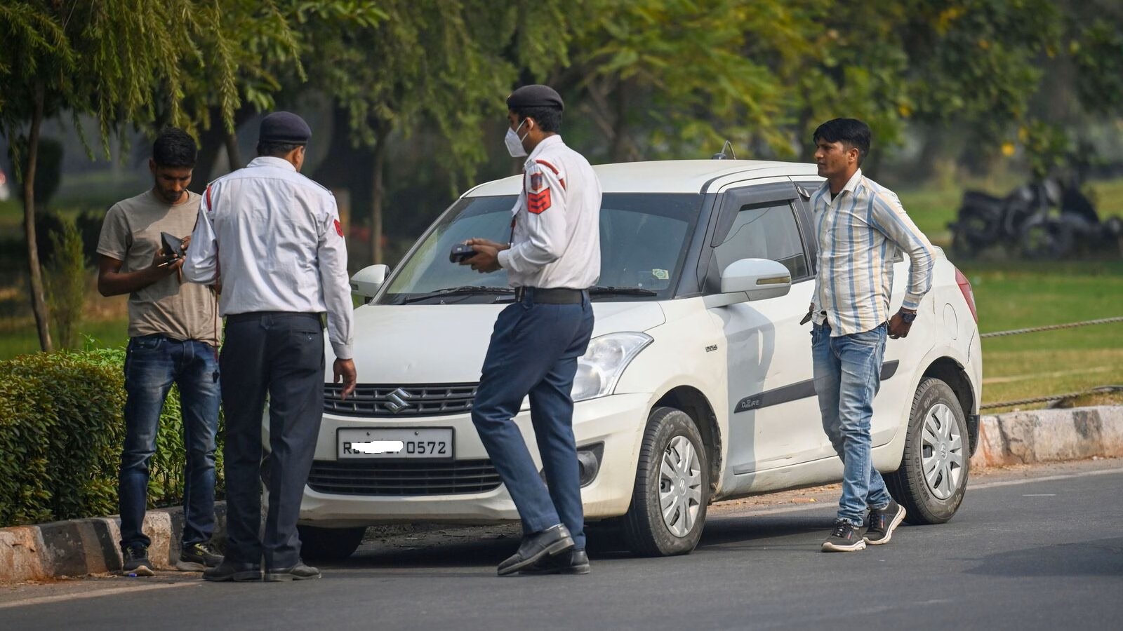 Best Advocate for Traffic Challan in Dwarka Court.